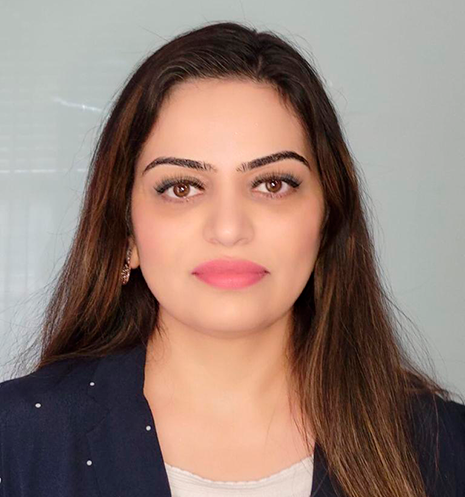 Headshot of Deepti